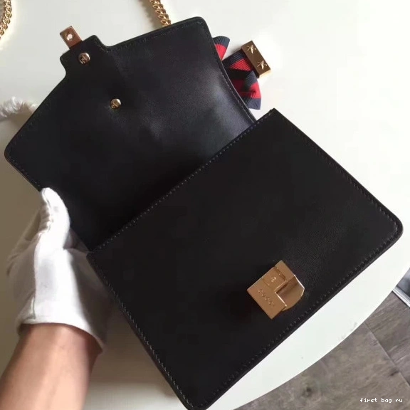 First bag ru Gucci Sylvie 0809